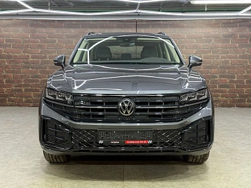 Volkswagen Touareg, 2025г, полный привод, автомат