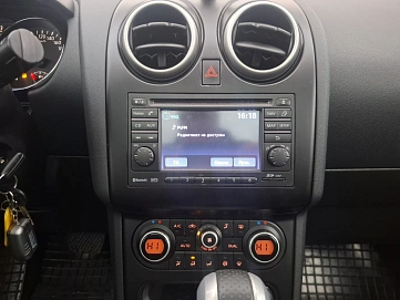 Nissan , 2010г., полный привод, вариатор