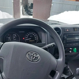 Toyota Land Cruiser, 2013г, полный привод, механика