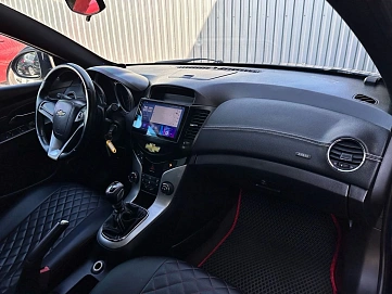Chevrolet Cruze, 2011г, передний привод, механика