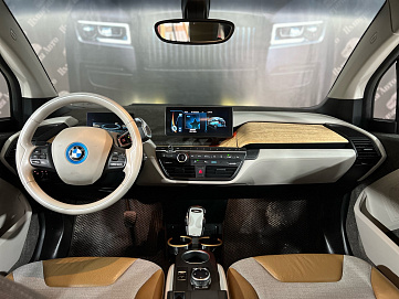 BMW i3, 2014г, задний привод, автомат