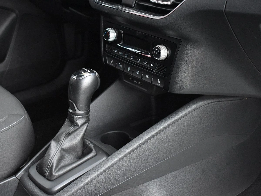 Skoda Rapid, 2021г., передний привод, автомат