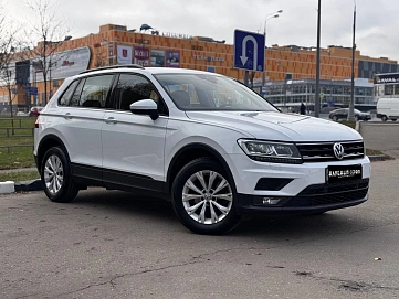 Volkswagen Tiguan, 2020г, передний привод, робот