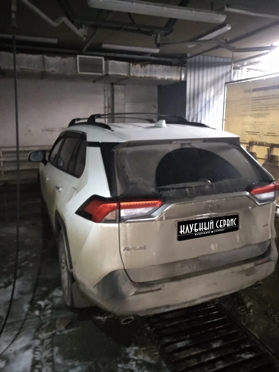 Toyota RAV4, 2020г., полный привод, автомат