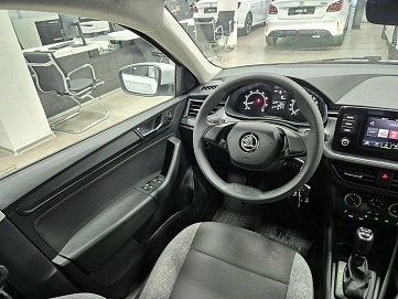 Skoda Rapid, 2021г, передний привод, автомат