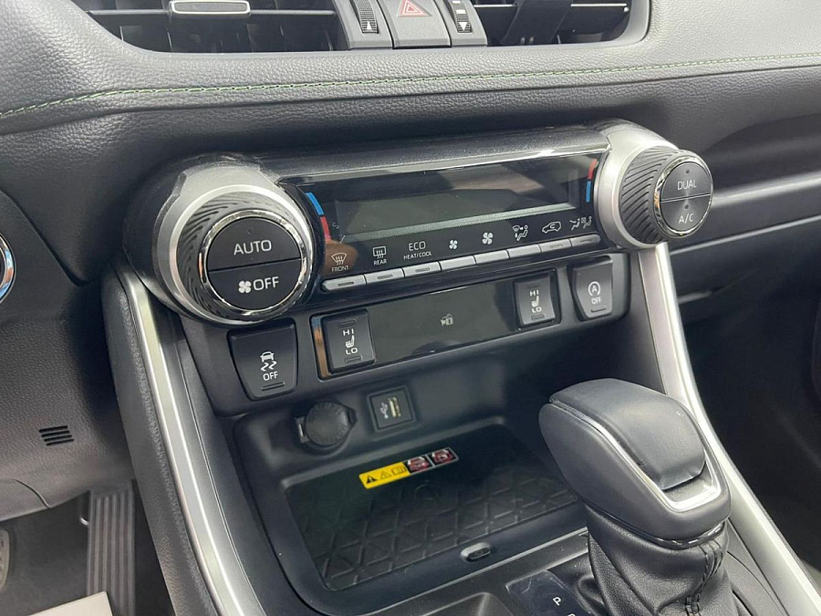 Toyota RAV4, 2025г., полный привод, вариатор