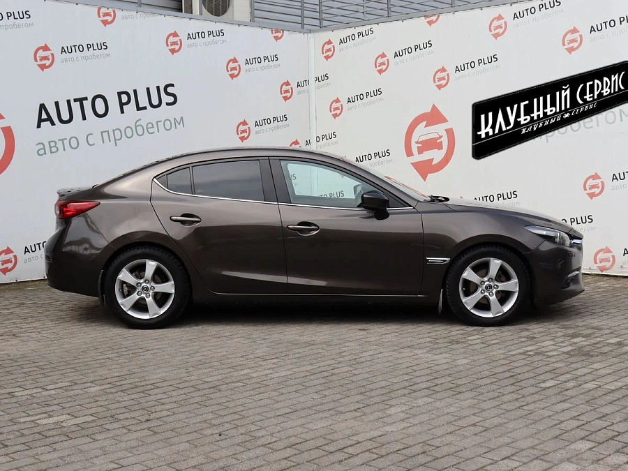 Mazda 3, 2017г., передний привод, автомат