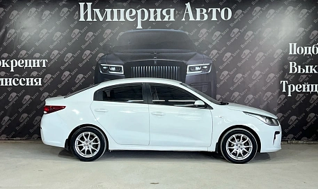 Kia Rio, 2018г, передний привод, автомат