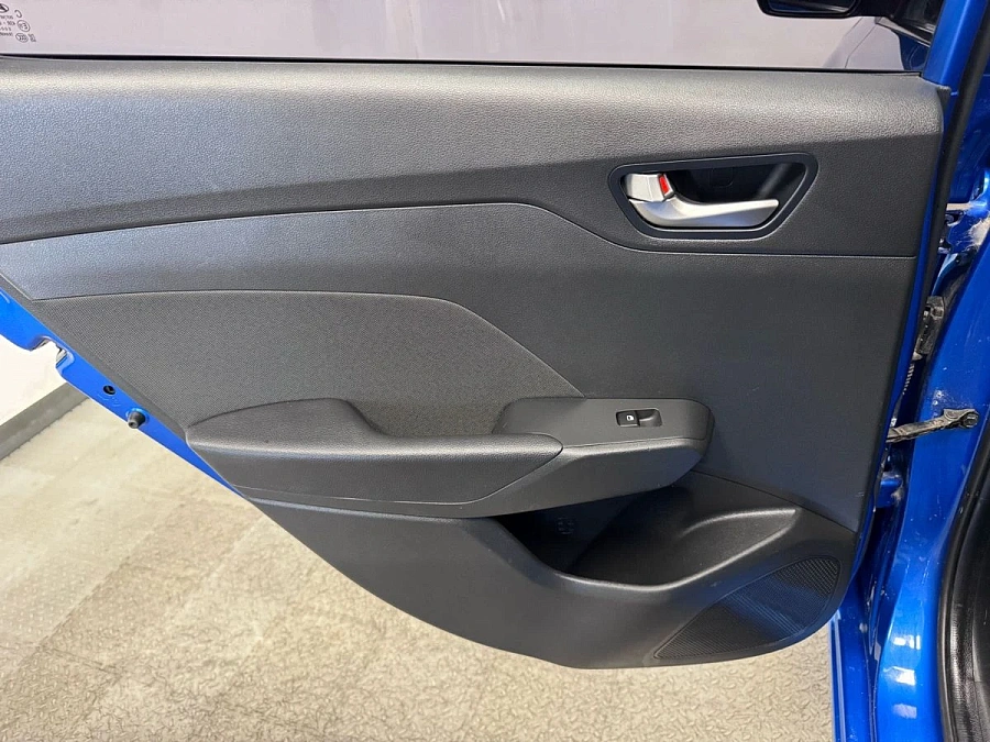 Hyundai Solaris, 2017г., передний привод, автомат