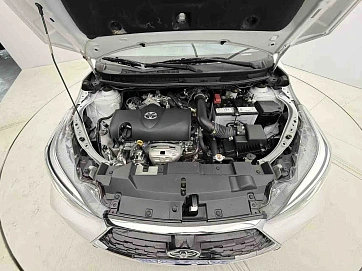 Toyota Yaris, 2023г, передний привод, вариатор