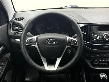 Lada (ВАЗ) Vesta, 2019г, передний привод, механика