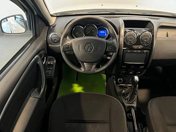 Renault Duster, 2018г, передний привод, автомат