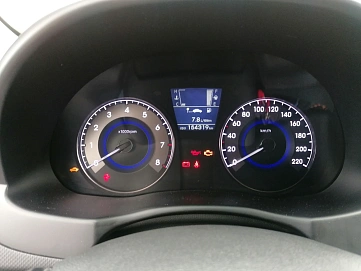 Hyundai Solaris, 2013г, передний привод, механика