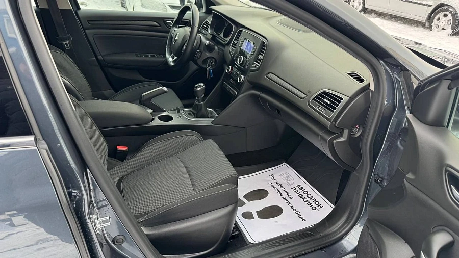 Renault Megane, 2019г., передний привод, робот