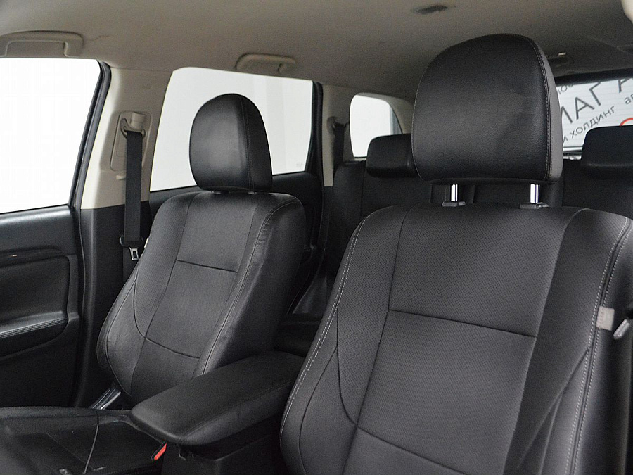 Mitsubishi Outlander, 2016г., полный привод, вариатор