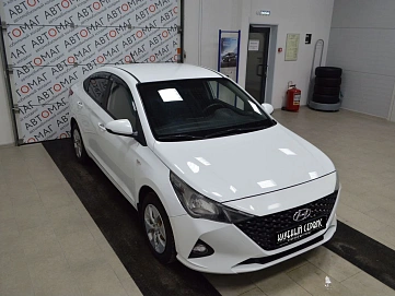Hyundai Solaris, 2020г, передний привод, автомат