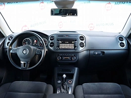 Volkswagen Tiguan, 2015г, полный привод, автомат