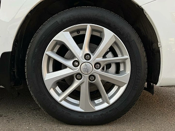 Toyota Corolla, 2012г, передний привод, автомат