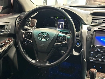Toyota Camry, 2016г, передний привод, автомат