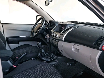 Mitsubishi L200, 2011г, полный привод, механика