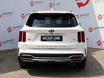Kia Sorento, 2021г, полный привод, автомат