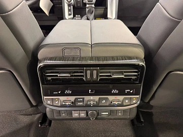 Toyota Land Cruiser, 2025г, полный привод, автомат