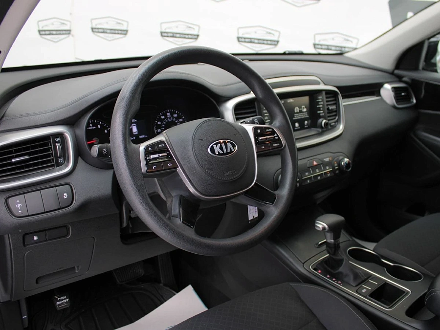 Kia , 2020г., передний привод, автомат