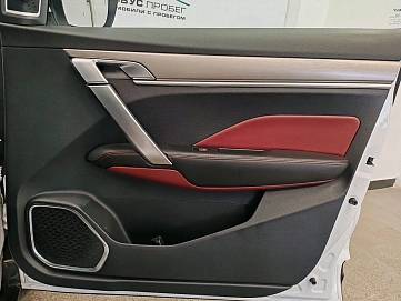 Geely Coolray, 2022г., передний привод, робот