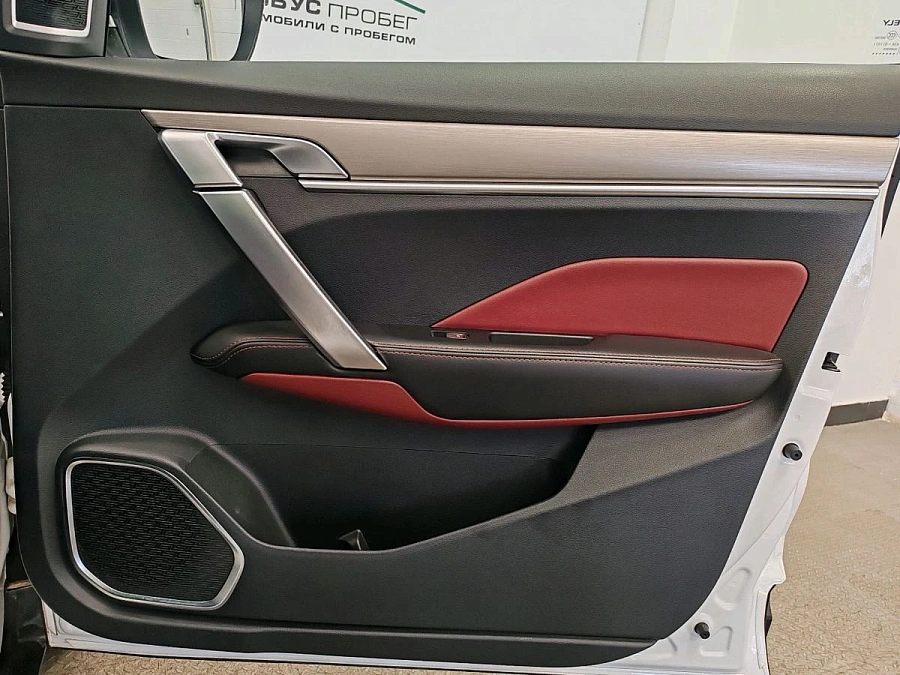 Geely Coolray, 2022г., передний привод, робот