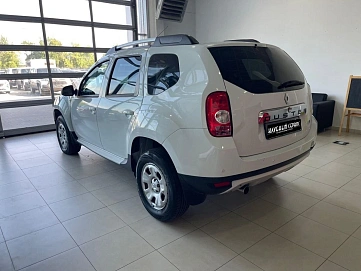 Renault Duster, 2014г, передний привод, автомат