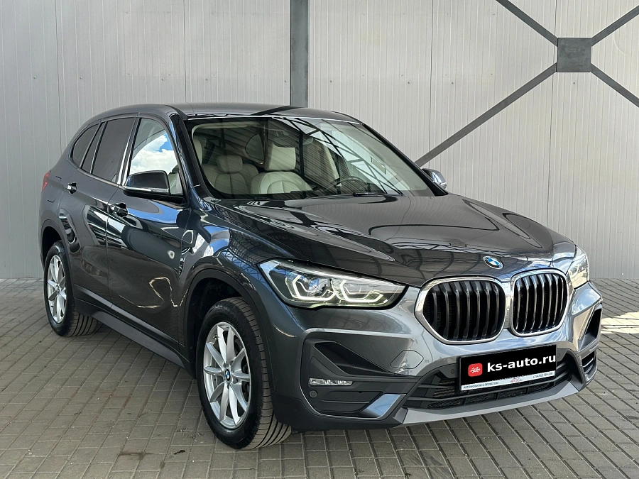 BMW X1, 2021г., передний привод, робот