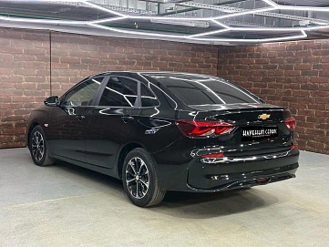 Chevrolet Monza, 2023г, передний привод, автомат