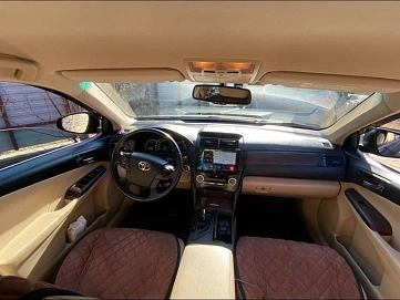 Toyota Camry, 2012г, передний привод, автомат