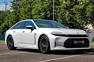 Toyota Crown, 2025г., задний привод, вариатор