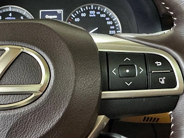 Lexus ES, 2017г, передний привод, автомат