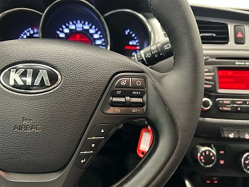 Kia Ceed, 2015г, передний привод, автомат