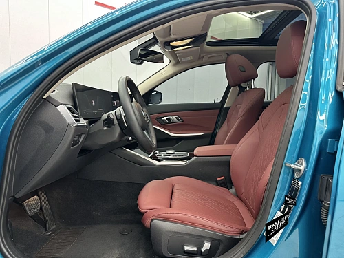 BMW 3 серии, 2022г, задний привод, автомат