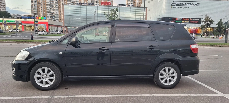 Toyota Ipsum, 2006г., полный привод, автомат