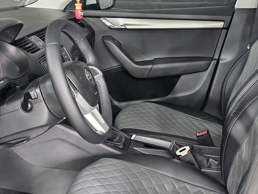 Skoda Octavia, 2018г., передний привод, автомат