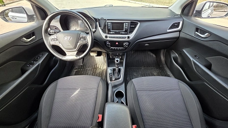 Hyundai Solaris, 2017г., передний привод, автомат