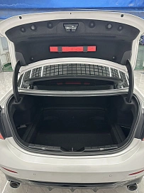 BMW 1 серии, 2021г, передний привод, робот