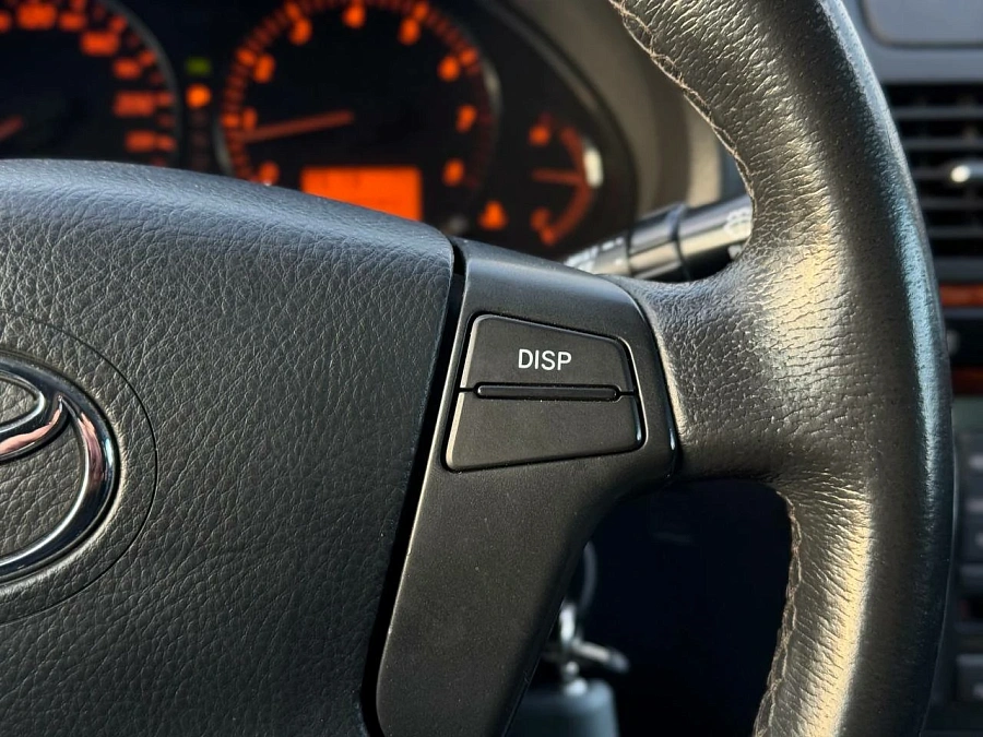 Toyota Avensis, 2008г., передний привод, автомат