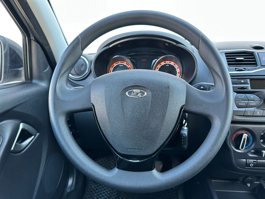 Lada (ВАЗ) Granta, 2024г., передний привод, механика