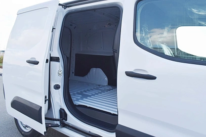 Peugeot Partner, 2024г, Передний привод, Механическая