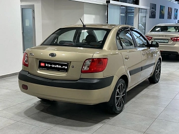 Kia Rio, 2009г, передний привод, механика