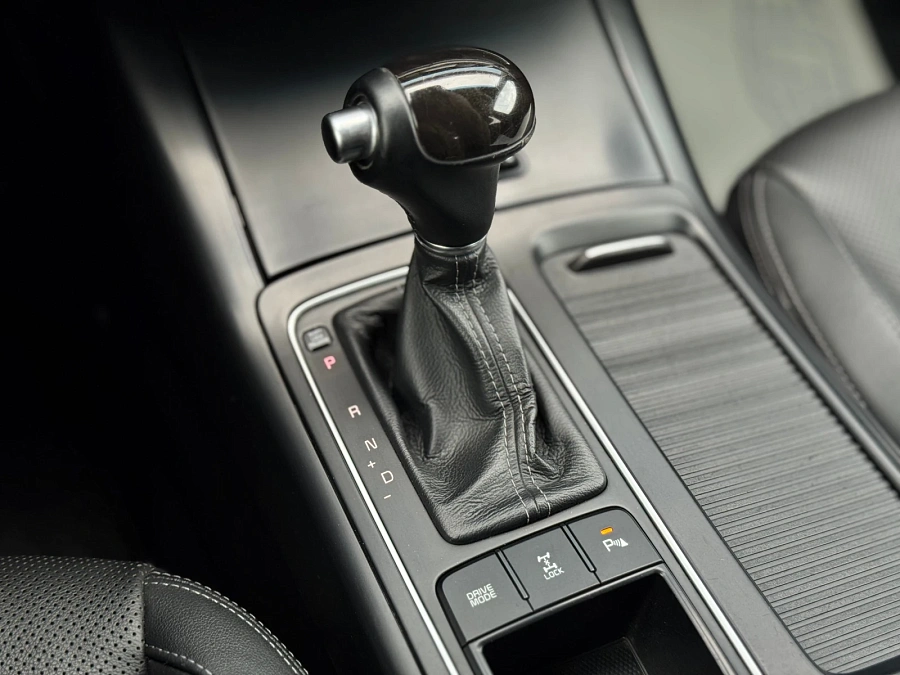 Kia Sorento, 2016г., полный привод, автомат