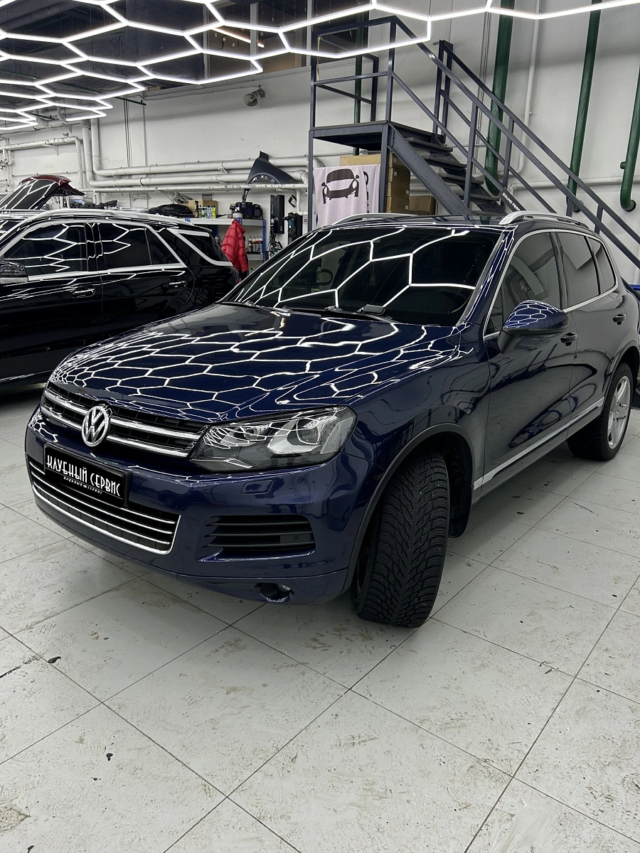 Volkswagen Touareg, 2013г., полный привод, автомат