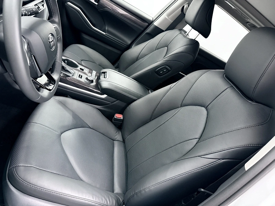 Toyota Highlander, 2026г., полный привод, автомат