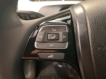 Volkswagen Touareg, 2010г, передний привод, автомат