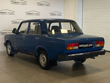 Lada (ВАЗ) 2107, 2004г, передний привод, механика